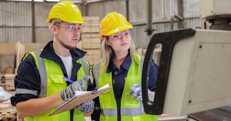 Why On-the-Job Learning Boosts Active Listening & Engagement