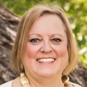 Photo of Dawn Mahoney